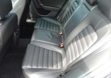 Volkswagen Passat B7 Variant 2.0 TDI CR DPF BlueMotion 170KM 2011 Volkswagen Passat 2.0TDI 170KM High Line Serwisowany Bezwypadkowy Oplacony, zdjęcie 13