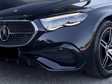 Mercedes Klasa E W214 Sedan 2.0 200 204KM 2025 E Klasa 200 4-Matic AMG 2.0 (204KM) 2025, zdjęcie 2