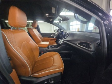 Chrysler Pacifica II 2025 Chrysler Pacifica Puinnacle 2025 3.6 Benzyna 287KM, zdjęcie 12