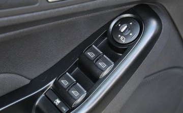 Ford Fiesta VII 2013 Ford Fiesta 1.0 i Klimatyzacja Pdc Podgrzewane fotele 1 rok gwarancji, zdjęcie 22