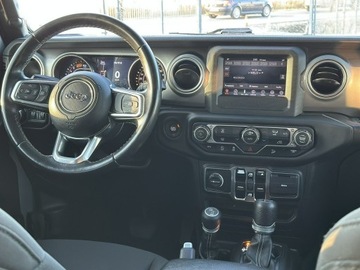 Jeep Wrangler IV Sport 4d Seria 5  2.0 GME Turbo  272KM 2019 Jeep Wrangler Sahara 2.0T 272KM 4x4 2019r. Hardtop, zdjęcie 3