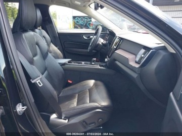 Volvo XC60 II 2024 Volvo XC 60 2024 Volvo XC60 B5 AWD Plus Dark Theme 2.0 Benzyna 247KM, zdjęcie 4