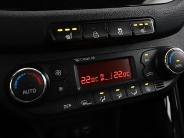 Kia Ceed II Kombi Facelifting 1.6 GDI 135KM 2017 Kia Cee'd Dream-Team navi kamera grzane fotele, zdjęcie 26