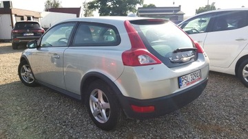 Volvo C30 Hatchback 3d 1.6 D DRIVe 109KM 2009 VOLVO C30 1.6 D 109 KM, zdjęcie 2