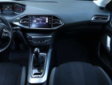Peugeot 308 II SW 1.6 BlueHDi 99KM 2016 Peugeot 308 1.6 BlueHDi, Navi, Klima, Klimatronic, zdjęcie 7