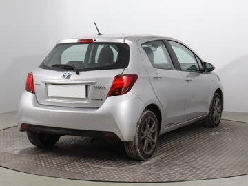 Toyota Yaris III Hatchback 5d Facelifting Hybrid 100KM 2015 Toyota Yaris 1.5 Hybrid, 1. Właściciel, zdjęcie 4