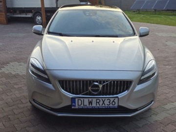 Volvo V40 II Hatchback Facelifting 2.0 D3 150KM 2017 Volvo V40 II D3 Geartronic Inscription 2.0 d 150KM 2017r, zdjęcie 1