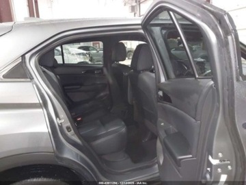 Mitsubishi Eclipse Cross 2023 Mitsubishi Eclipse Cross 1.5 benzyna 152KM 4X4 wersja SEL-SAWC, drobna szk, zdjęcie 5