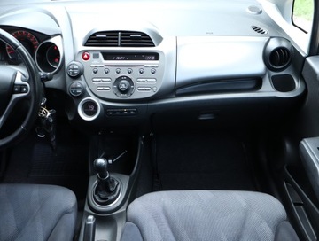 Honda Jazz III 1.4 i-VTEC 100KM 2010 Honda Jazz 1.4 i-VTEC, Salon Polska, Serwis ASO, zdjęcie 7