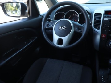 Kia Venga Mikrovan 1.6 DOHC CVVT 125KM 2010 Kia Venga 1.6 CVVT, Automat, Klima, zdjęcie 6