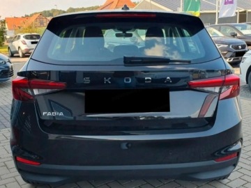 Skoda Fabia IV 2025 SKODA Fabia Selection 1.0 TSI Hatchback 115KM 2025, zdjęcie 3