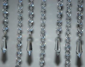 ПОДВЕСКИ ДЛЯ ШТОР-БУСЫ ГИРЛАНД 32СМ - 9 шт.