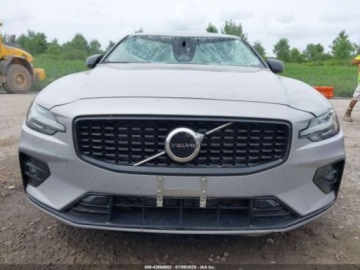 Volvo S60 III 2024 Volvo S60 B5 Core Dark Theme 2024 2.0l 2.0 Benzyna 247KM, zdjęcie 7