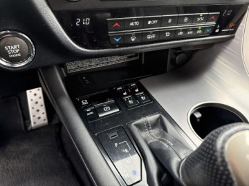 Lexus RX IV SUV 300t 238KM 2016 Lexus RX 200t / 300 F Sport IV (2015-2020) RX200t, zdjęcie 20