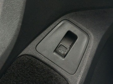 Volkswagen Tiguan II SUV Facelifting 2.0 TDI 200KM 2022 Volkswagen Tiguan 2.0 TDI SCR 4Mot R-Line DSG, Serwis ASO, Gwarancja, FV23, zdjęcie 34