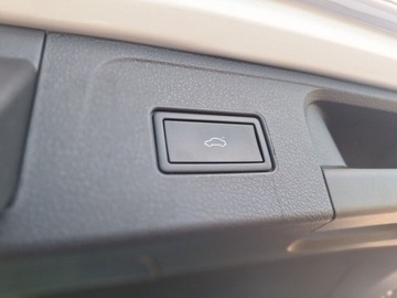 Volkswagen Passat B8 2021 Volkswagen Passat Variant GTE ASO 1.4TSI 218KM bezwyp. pakiety AppConnect, zdjęcie 11