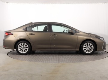 Toyota Corolla XII Sedan 1.5 VVT-i 125KM 2022 Toyota Corolla 1.5 VVT-i, Salon Polska, zdjęcie 5
