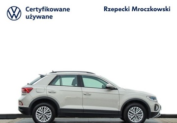 Volkswagen T-Roc I SUV Facelifting 1.0 TSI 110KM 2022 Volkswagen T-Roc 1.0 TSI 110KM Life Tempomat Aktywny Reflektory LED Czujni, zdjęcie 3