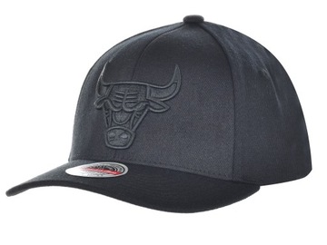 БАЗОВАЯ ШЛЯПА Chicago Bulls Mitchell & Ness