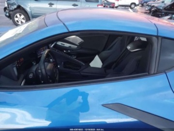 Chevrolet Corvette C7 2022 Chevrolet Corvette Stingray 2LT 2022 6.2 Benzyna 495KM, zdjęcie 9