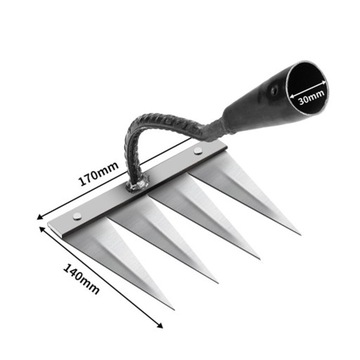 Narzędzie do usuwania chwastów Ostra motyka do wyrównywania trawnika z 4 stalowymi zębami