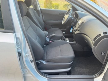 Hyundai i30 I Hatchback 1.4 109KM 2010 Hyundai i30 1.4 109KM Klima 4szyby 1- reka Sprawdz 1.4 Benzyna 109KM, zdjęcie 32