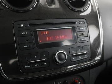 Dacia Sandero II Hatchback 5d Facelifting 1.0 SCe 73KM 2017 Dacia Sandero Ambiance, Klima, Bluetooth, zdjęcie 22