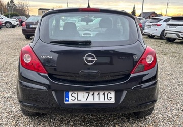 Opel Corsa D Hatchback 1.2 Twinport ECOTEC 80KM 2007 Opel Corsa 2007r. 1.2 Benzyna 80KM, zdjęcie 4