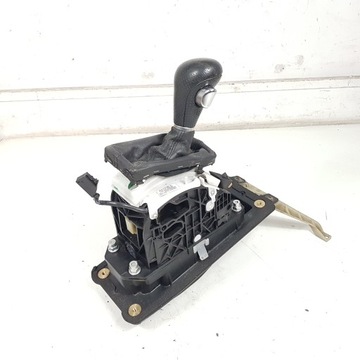 РУЧКА ИЗБОРА ПЕРЕДАЧ AUDI Q7 4L 4L2713041N