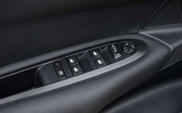 Citroen C4 II Hatchback 5d 1.6 HDi 92KM 2013 Citroen C4 1.6eHDI 92KM Climatron 2xOpony po Serwisie Gwarancjia 1.6, zdjęcie 15