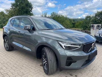 Volvo XC40 2026 VOLVO XC40 B4 Plus Dark Suv 2.0 (211KM) 2026, zdjęcie 3