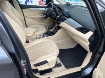 BMW Seria 2 F22-F23-F45-F46 Gran Tourer 214d 95KM 2017 BMW Seria 2 GRAN TOURER KLIMATYZACJA NAWIGACJA SKORY KAMERA GRZANE FOTELE, zdjęcie 7