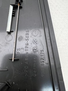 KRYT KONZOLA LEVÝ I PRAVÁ PORSCHE MACAN 1