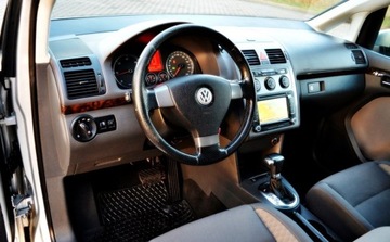 Volkswagen Touran II 2.0 TDI 170KM 2010 Volkswagen Touran Cross Ksenon Szyberdach 7-osobowe Nowy rozrzad, 2.0, zdjęcie 12