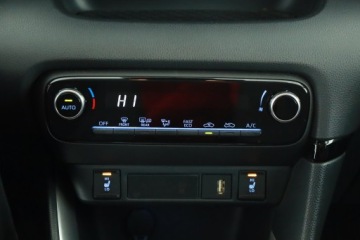 Toyota Yaris IV Hatchback 1.5 Hybrid Dynamic Force 116KM 2023 Toyota Yaris 1.5 VVT-i Hybrid, Salon Polska, zdjęcie 17