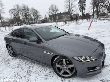 Jaguar XE Sedan 2.0 i4 180KM 2018 Jaguar XE Jaguar XE 2.0 D R-Sport 2.0 Diesel 180KM, zdjęcie 5