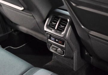 Volkswagen Tiguan II SUV 1.5 TSI EVO 150KM 2018 Volkswagen Tiguan PL Salon _ Automat _ Kamera _ Relingi _ 2 kompl kol 1.5, zdjęcie 24