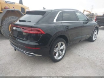 Audi Q8 2023 Audi Q8 Premium Plus 55 2023 3.0 Benzyna 335KM, zdjęcie 4