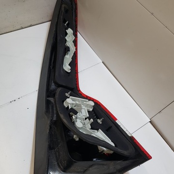 SVĚTLO LEVÝ ZADNÍ VOLVO V50