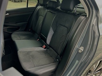 Volkswagen Golf VIII Variant 1.5 eTSI 150KM 2024 Volkswagen Golf 1.5 Benzyna 150KM, zdjęcie 21