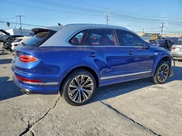 Bentley Bentayga 2023 Bentley Bentayga 2023 4.0 Benzyna 542KM, zdjęcie 3