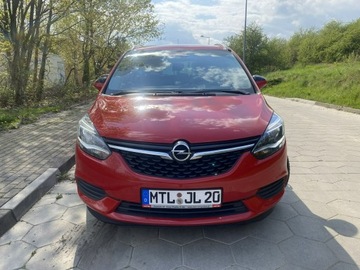 Opel Zafira C Tourer Facelifting 1.6 diesel 136 KM Start/Stop 136KM 2018 Opel Zafira Opłacony Navi Klimatronic, zdjęcie 1