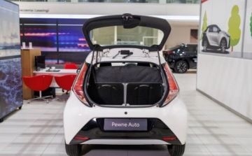 Toyota Aygo II Hatchback 5d 1.0 VVT-i 69KM 2017 Toyota Aygo 1.0 VVT-i X-play EU6 Benzyna 69KM, zdjęcie 15