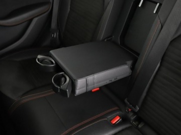 Mercedes Klasa B W246 Sports Tourer Facelifting 1.5 180 d 109KM 2016 Mercedes B 180 Automat full LED skóra/alcantara, zdjęcie 35