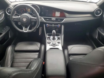 Alfa Romeo Giulia II Sedan Facelifting 2.0 Turbo 280KM 2023 Alfa Romeo Giulia Ti 2023 2.0 Benzyna 280KM, zdjęcie 8