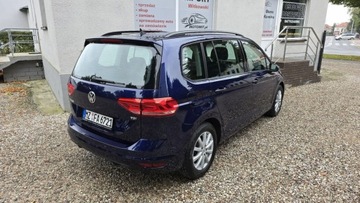 Volkswagen Touran III 1.6 TDI 110KM 2016 Volkswagen Touran 1,6 TDI 110 KM NAVI klimatronic OPLACONY 1.6 Diesel, zdjęcie 11