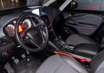 Opel Zafira C Tourer 2.0 CDTI ECOTEC 130KM 2014 Opel Zafira bezwypadekorg lakierserwisz Belgijedzie jak nowa 2.0 Diesel, zdjęcie 10