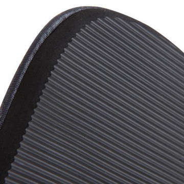 Шлепанцы Zori для единоборств.