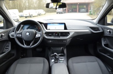 BMW Seria 1 F40 Hatchback 2.0 120d 190KM 2024 BMW Seria 1 F40 120d 190KM Automat Full LED Radar LiveCockpit ALU FVat23%, zdjęcie 16