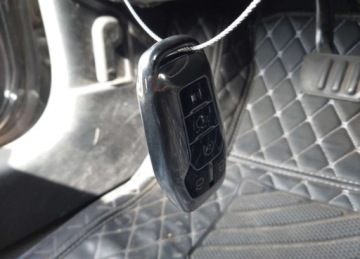 Ford Mustang VI Convertible 3.7 V6 304KM 2016 Ford Mustang 2016r., V6, 3.7L, od ubezpieczalni 3.7 Benzyna 304KM, zdjęcie 8